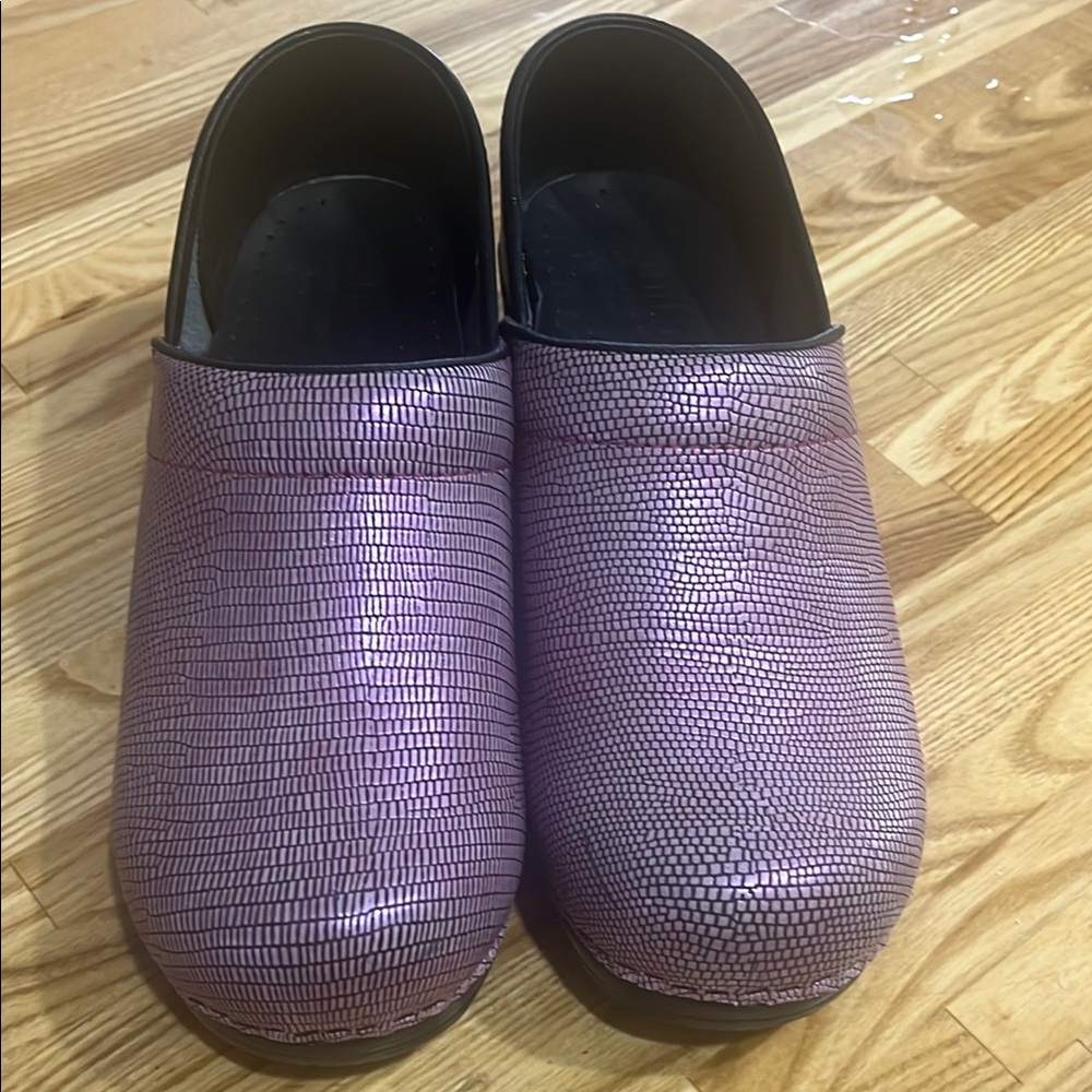 Sanita Purple/Pink Textured Clogs